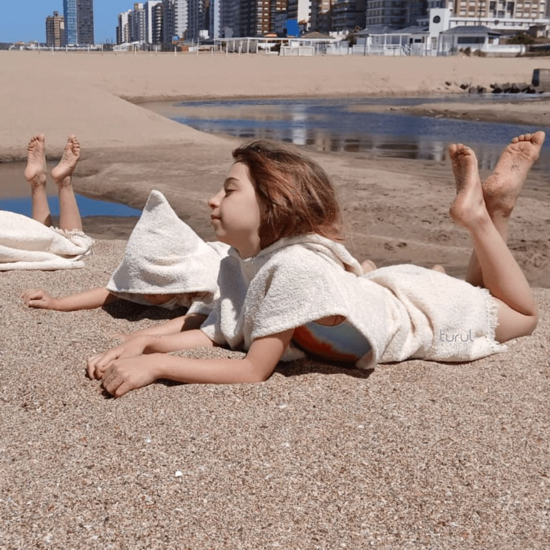 PonchoRaiz-TurulBlanco12