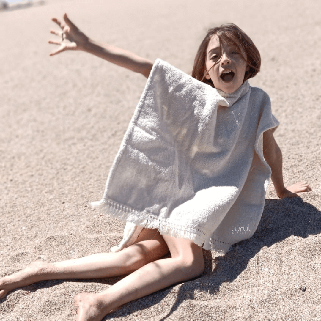 PonchoRaiz-TurulBlanco2